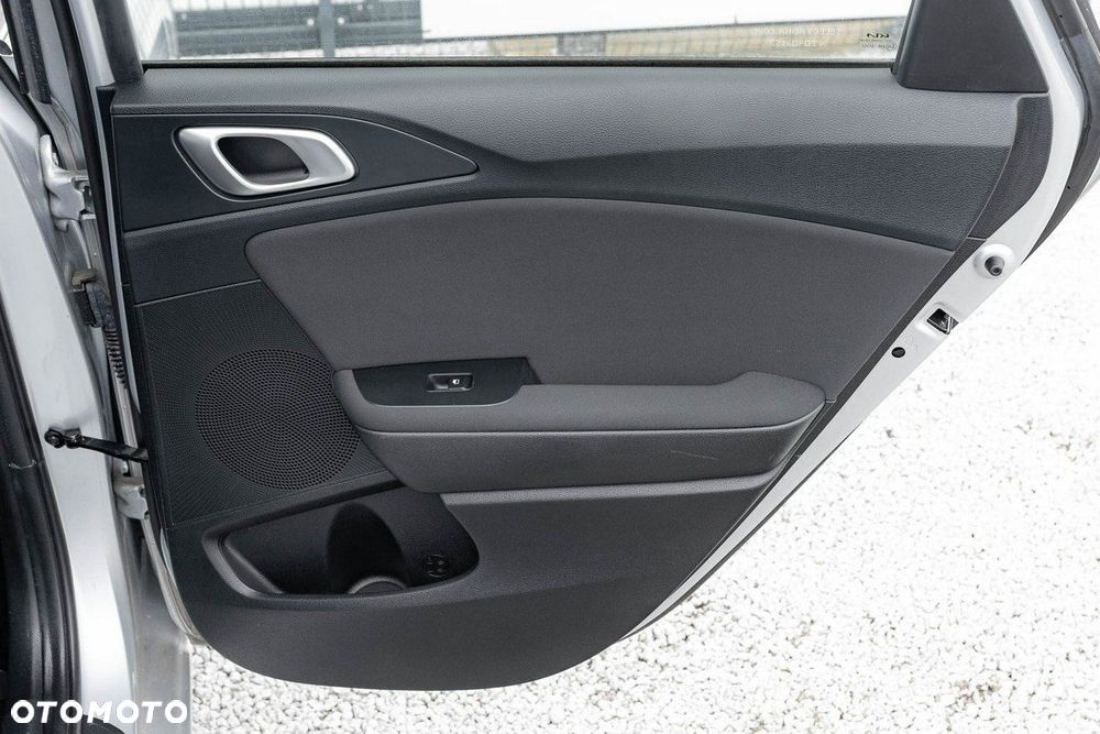 Kia Ceed 1.5 T-GDI M DCT - 24