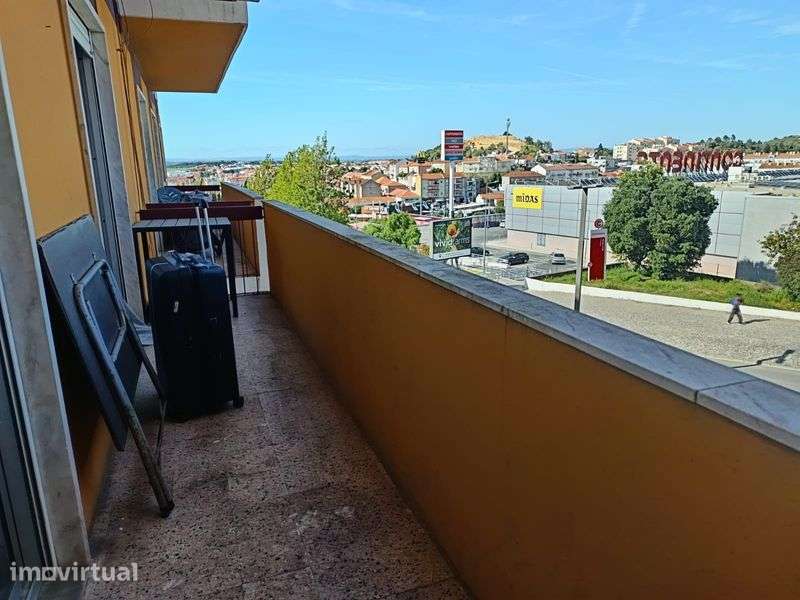 Imóvel T3 a venda no Centro de Santarém - Grande imagem: 4/7