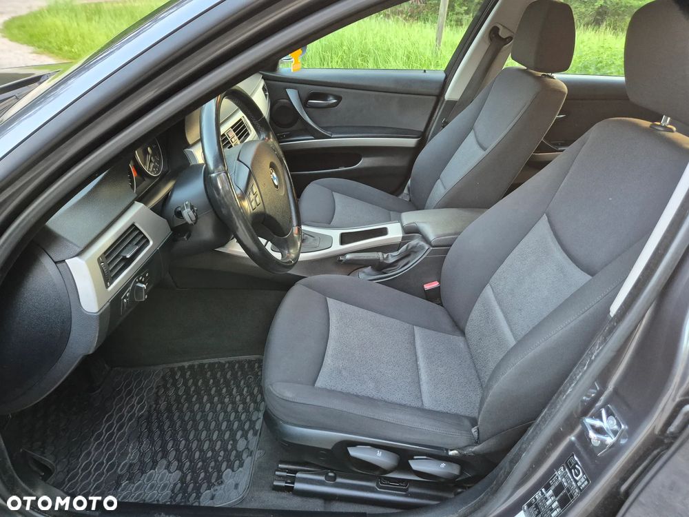 BMW Seria 3 - 16
