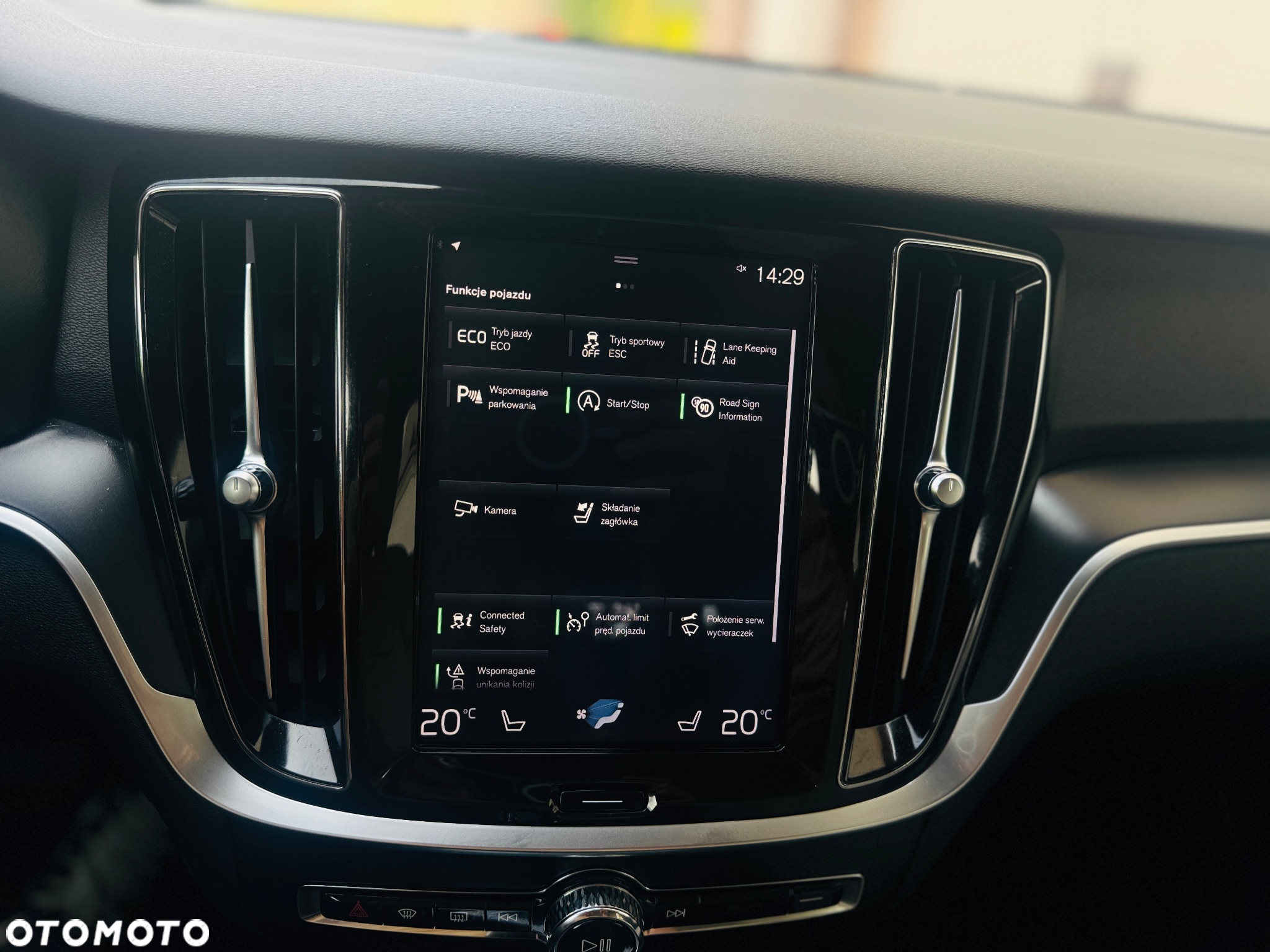 Volvo V60 D3 Geartronic Momentum Pro - 18