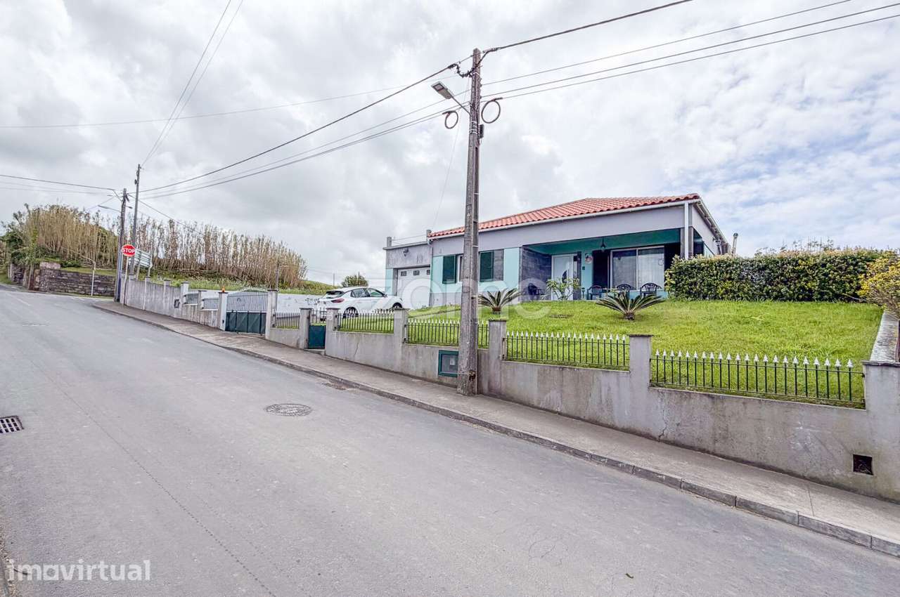 Moradia T3 Térrea com garagem e vista mar - Grande imagem: 4/30
