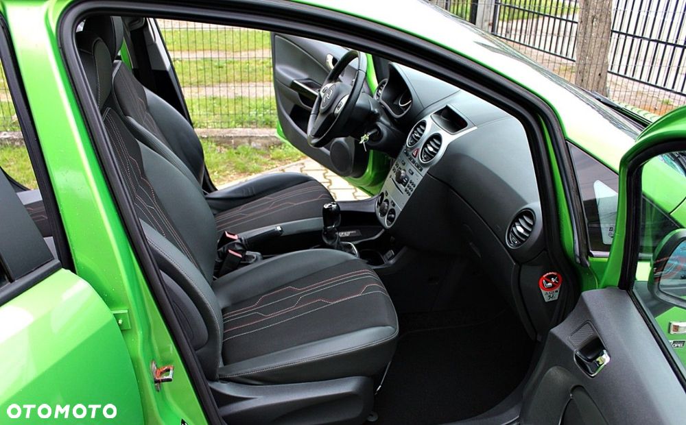 Opel Corsa - 16