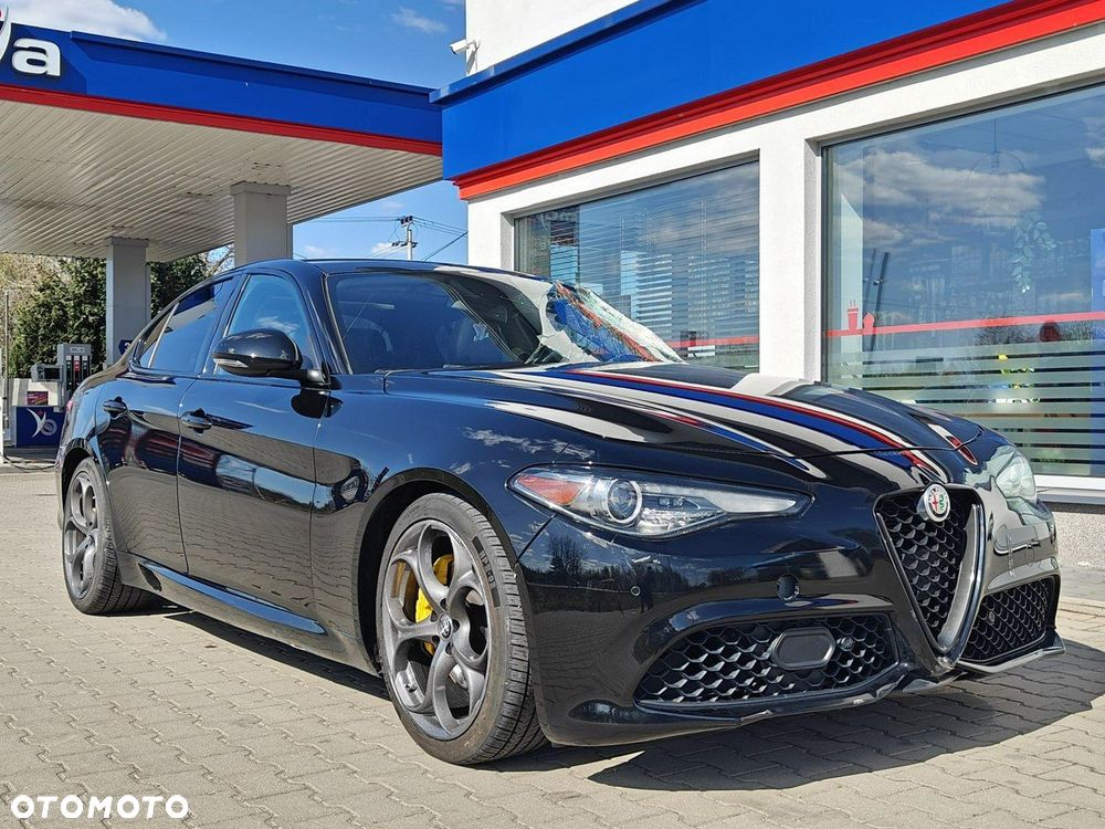 Alfa Romeo Giulia - 9