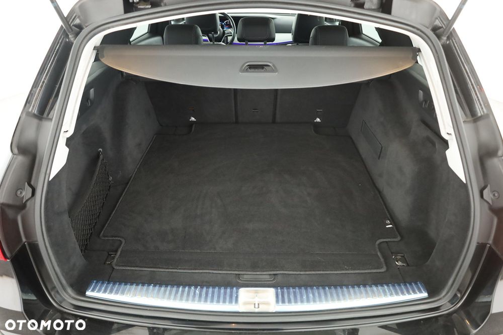Mercedes-Benz Klasa E 220 d 4-Matic Avantgarde - 17