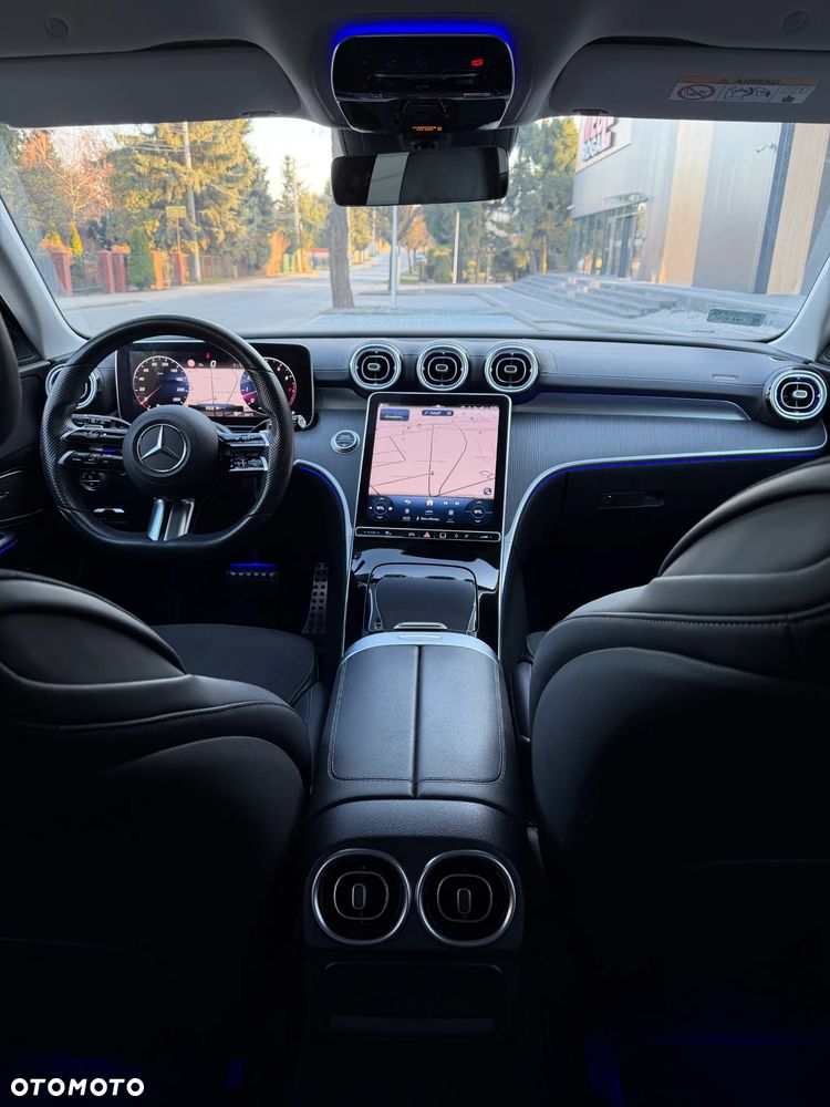 Mercedes-Benz Klasa C 200 mHEV 4-Matic AMG - 26