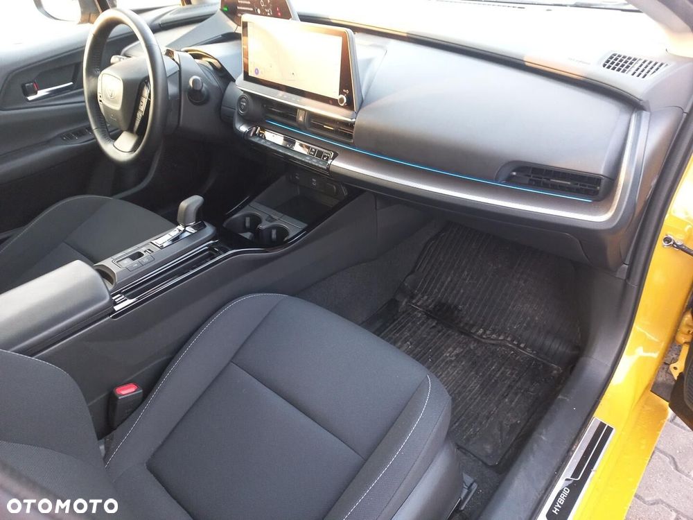 Toyota Prius - 12