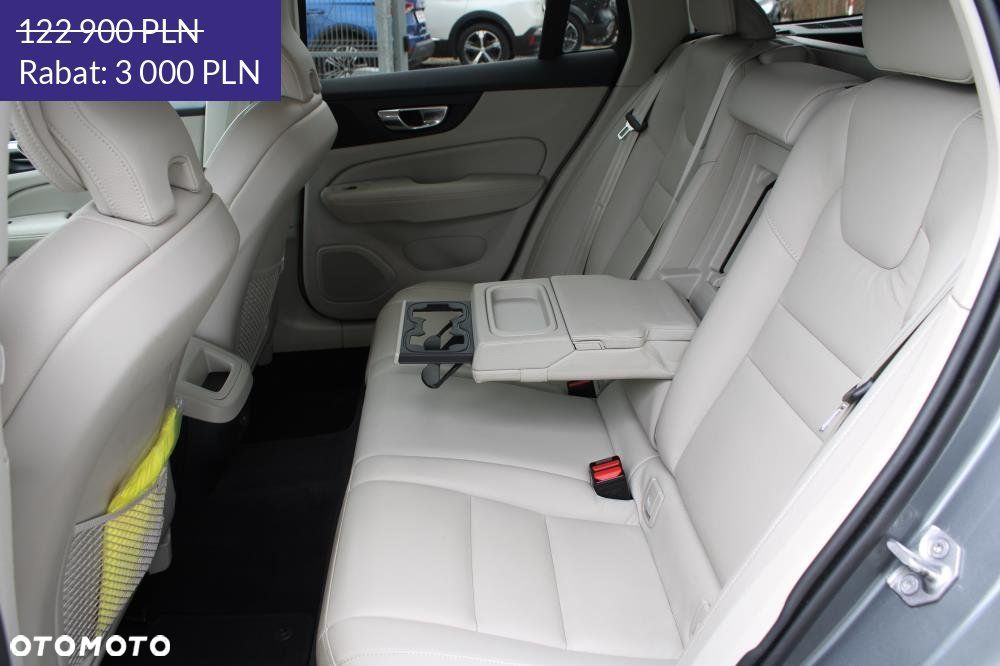 Volvo V60 Cross Country - 28