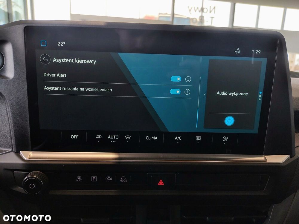 Volkswagen Transporter Transporter Kombi N1 silnik: 2,0 l TDI 150 KM / skrzynia biegów: 6-biegowa manualna rozstaw osi: 3500 mm - 20