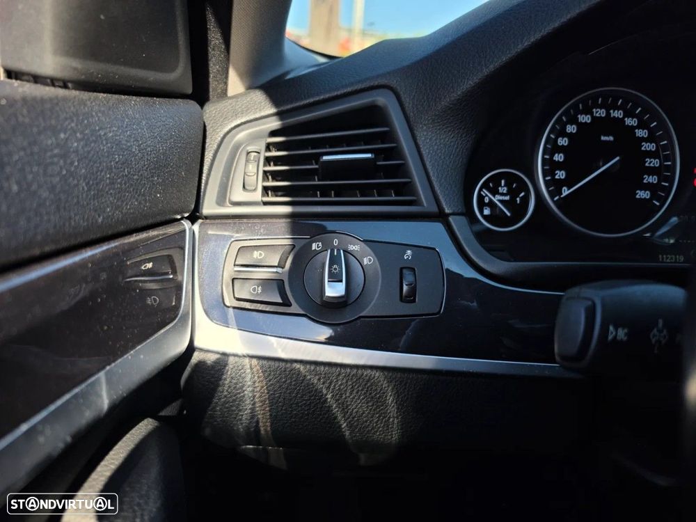 BMW 520 d Auto - 12