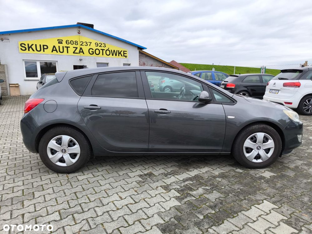 Opel Astra 1.7 CDTI Cosmo - 6