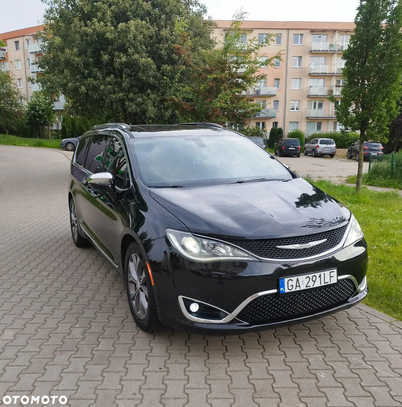 Chrysler Pacifica - 3