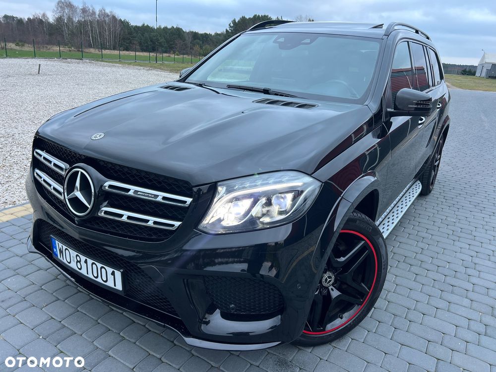 Mercedes-Benz GLS - 1