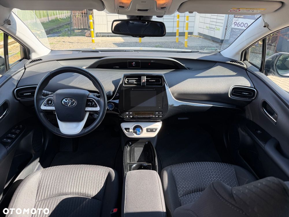 Toyota Prius 1.8 Hybrid Premium - 9