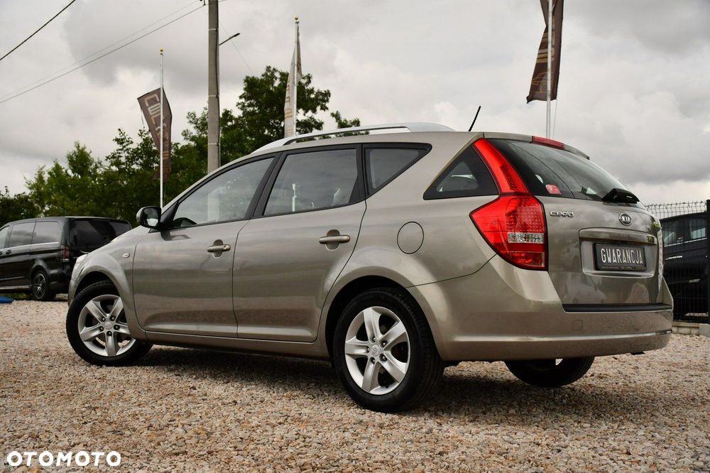 Kia Ceed - 19