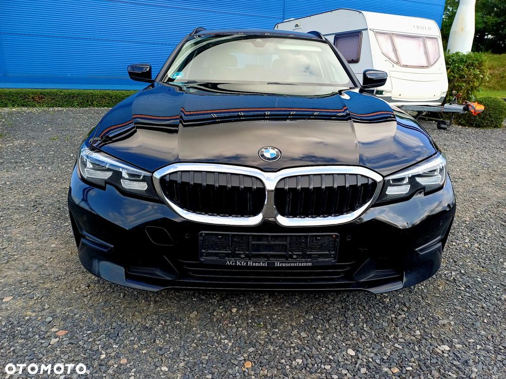 BMW Seria 3 318d Edition Luxury Line Purity - 8