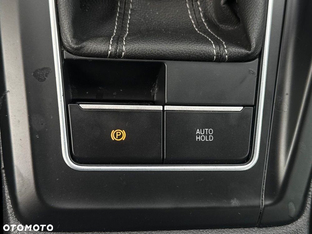 Volkswagen Golf 2.0 TDI Life - 20