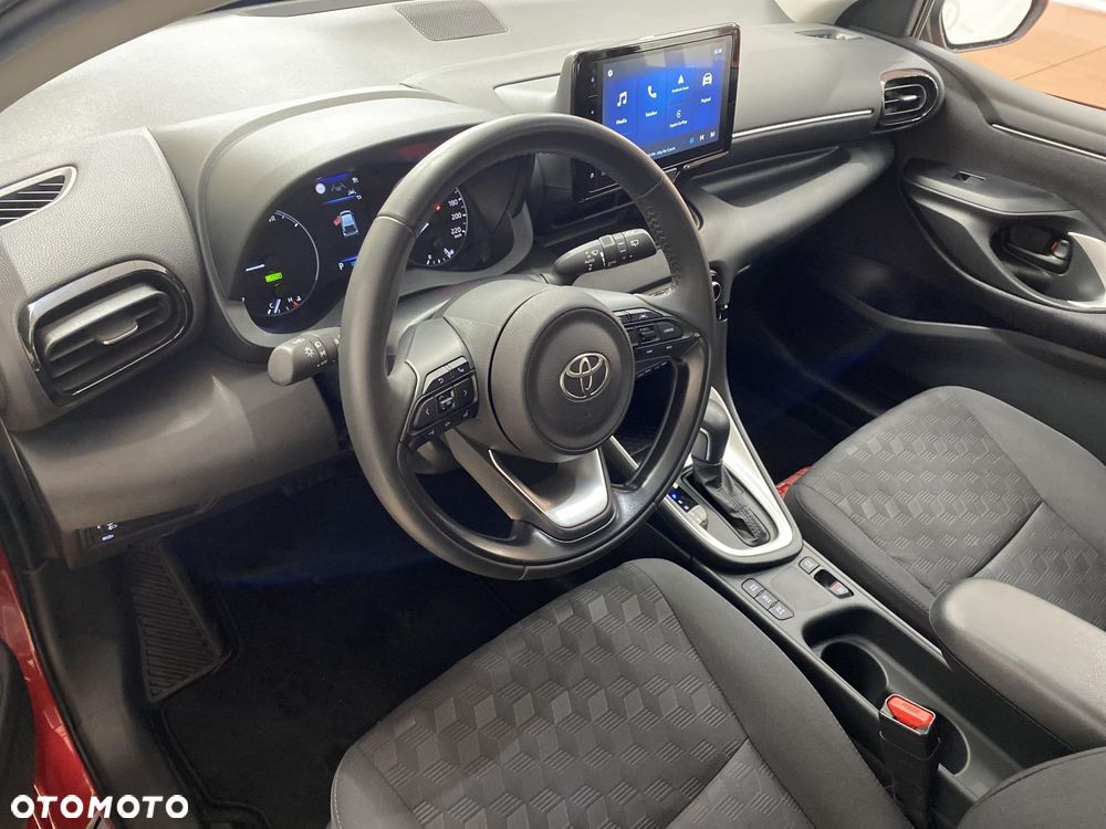 Toyota Yaris - 10