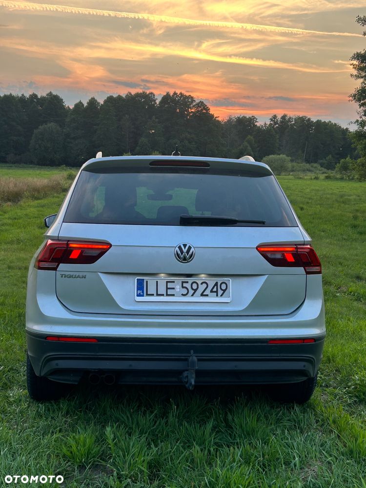 Volkswagen Tiguan - 10