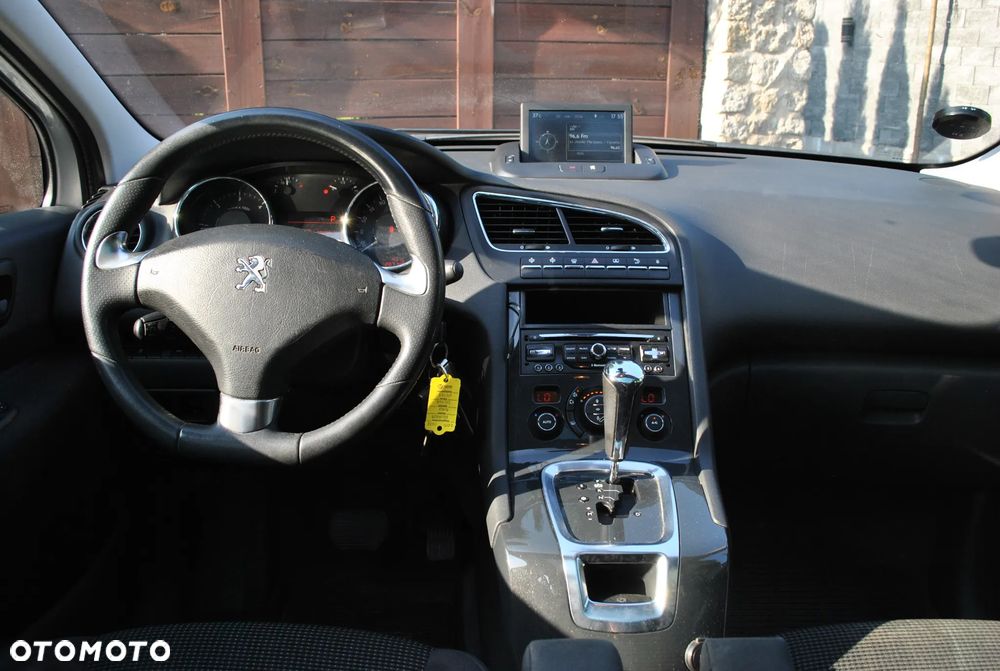 Peugeot 5008 2.0 HDi Allure 7os - 9