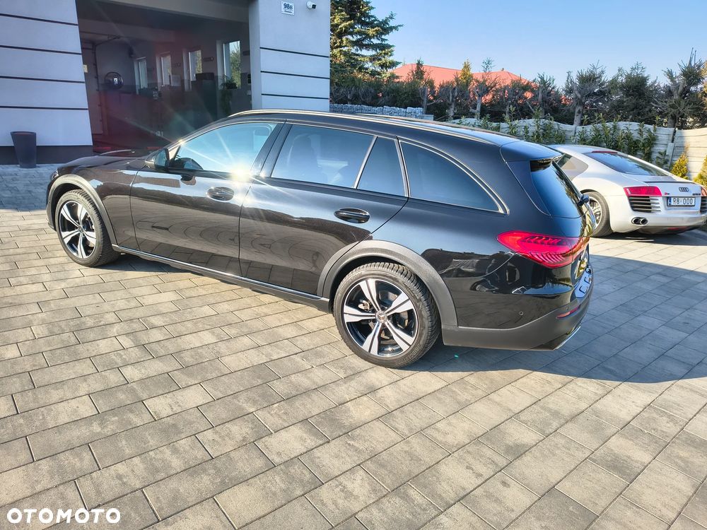 Mercedes-Benz Klasa C 220 d 4Matic 9G-TRONIC Avantgarde - 22