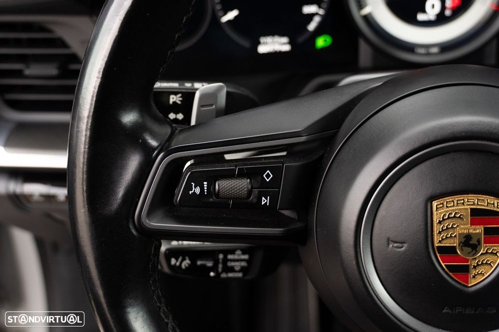 Porsche 911 (992) Carrera 4S PDK - 31