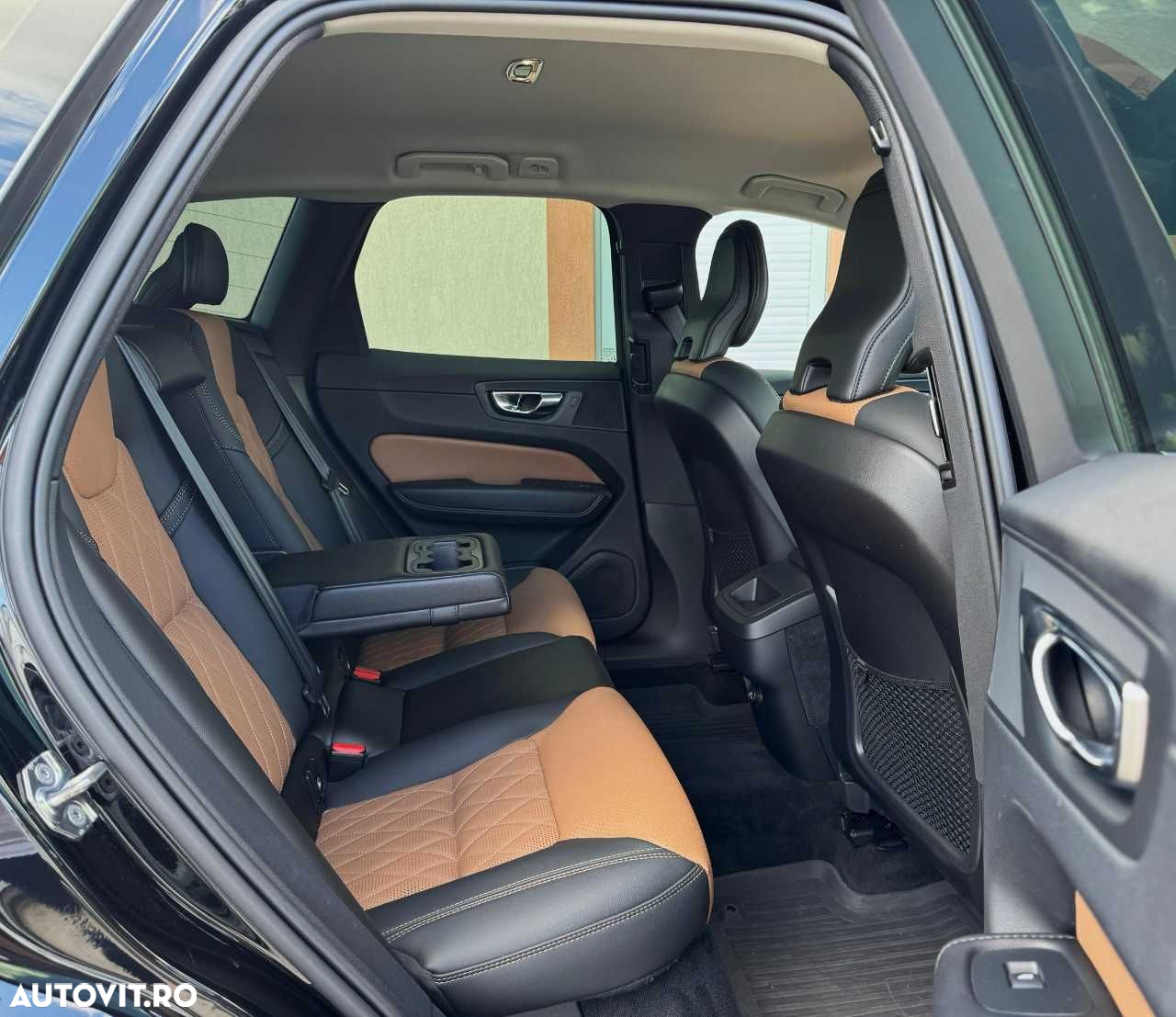 Volvo XC 60 D4 Momentum Pro - 19