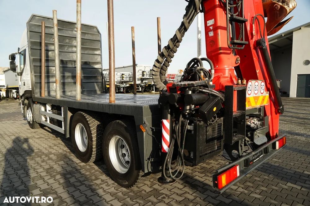 Iveco STRALIS 560 / 6X4 / PENTRU LEMN / PENTRU COPACI / PENTRU PĂDURE / REMORCĂ PALFINGER EPSILON / CAPACITATE DE RIDICARE - 5.250 KG - 14