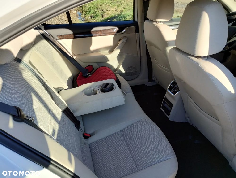 Skoda Octavia 1.2 TSI Ambition - 11