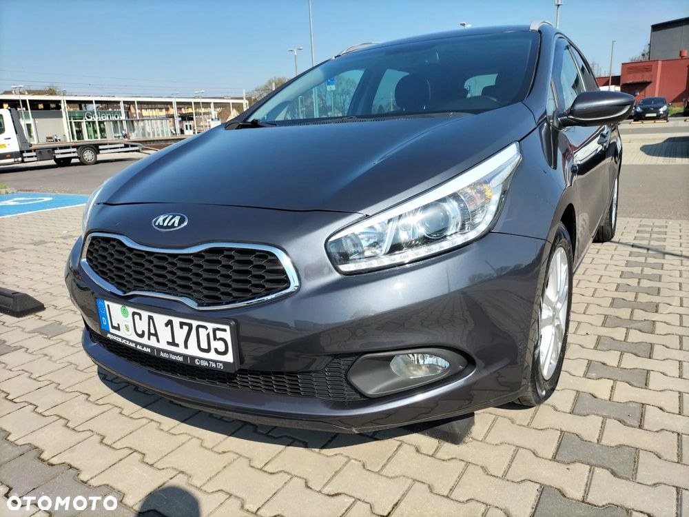 Kia Ceed 1.6 CRDi 128 Platinum Edition - 4