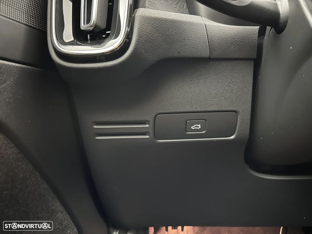 Volvo C40 Recharge 69 kWh Single Motor RWD Core — fotografia 10