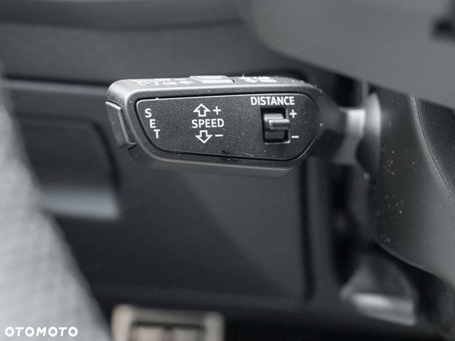 Audi RS3 Limousine TFSI Quattro S tronic - 11