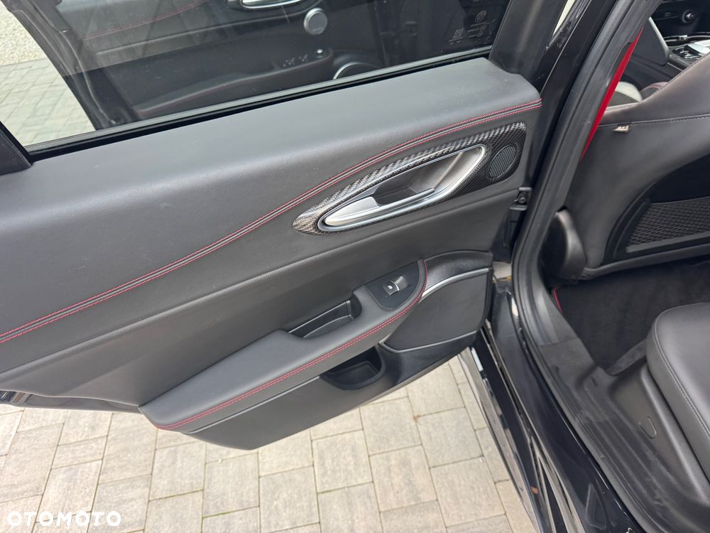 Alfa Romeo Giulia 2.9 Bi Turbo V6 Quadrifoglio Nring - 25