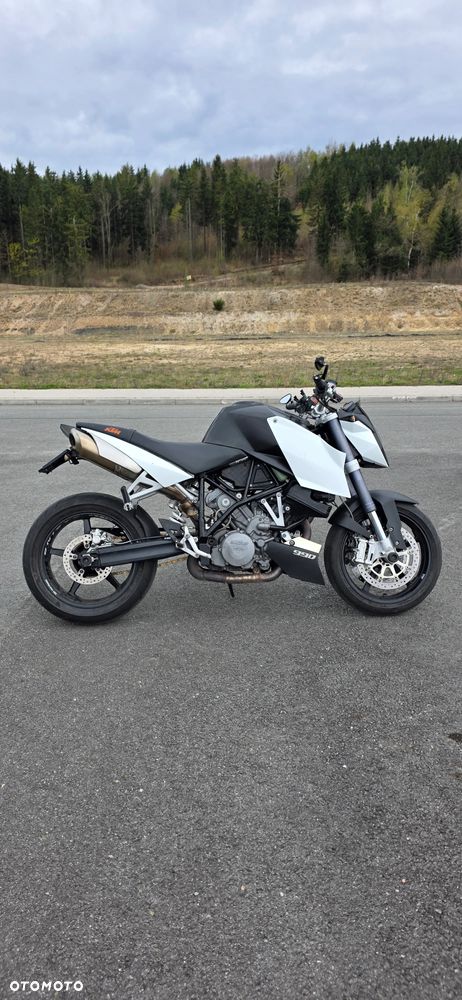 KTM Super Duke - 1