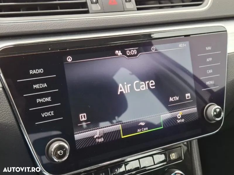 Skoda Superb 2.0 TDI DSG Ambition - 28