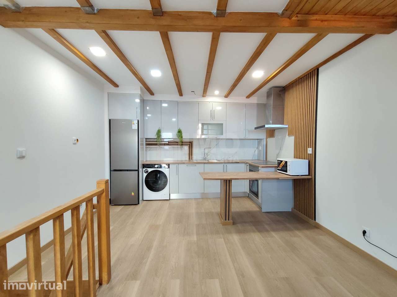 Moradia Renovada na Vila do Carvalho – Covilhã - Grande imagem: 3/12