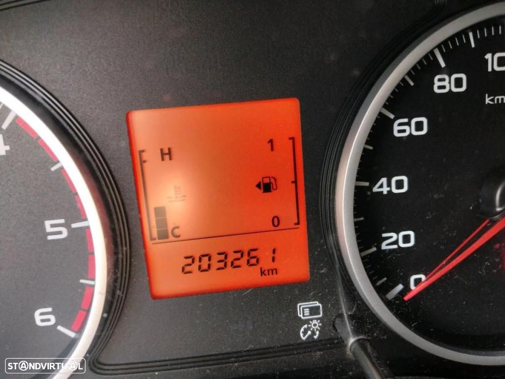 Mitsubishi L200 2.4 DI-D Club Invite 4WD c/iva - 4