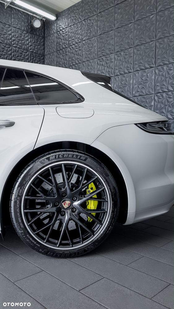 Porsche Panamera - 5