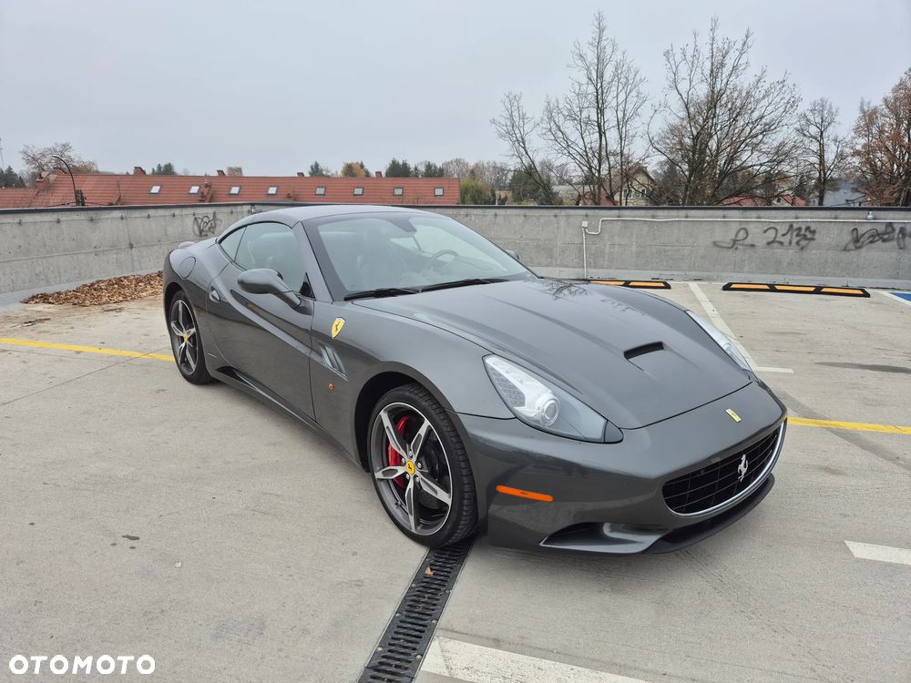 Ferrari California F1 DCT - 10