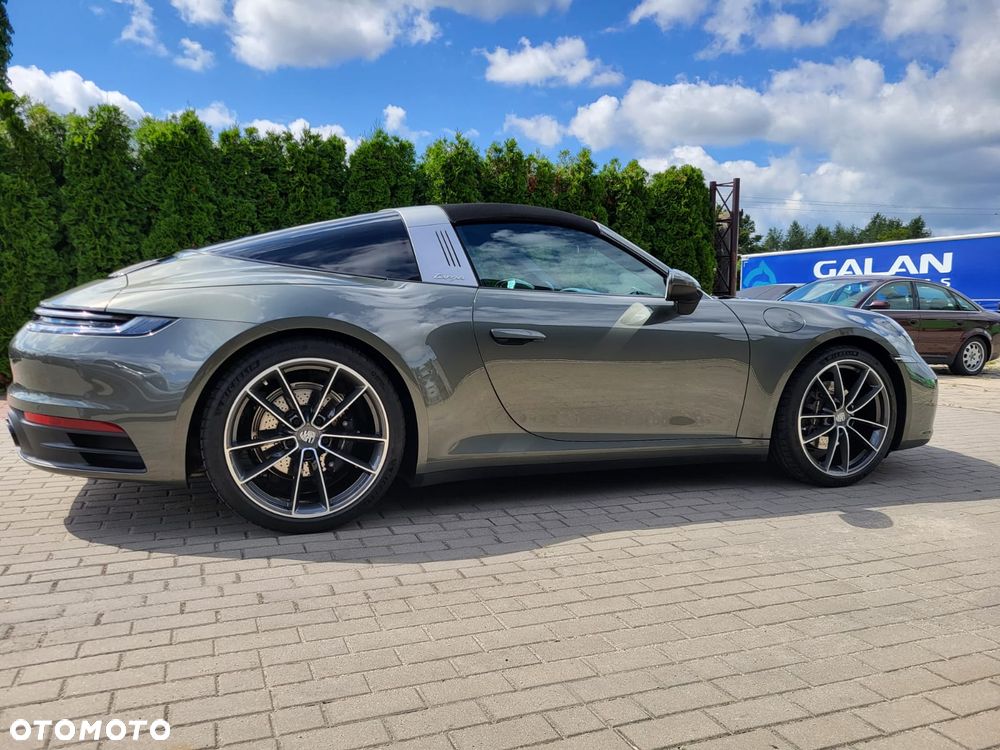 Porsche 911 Targa 4 - 3