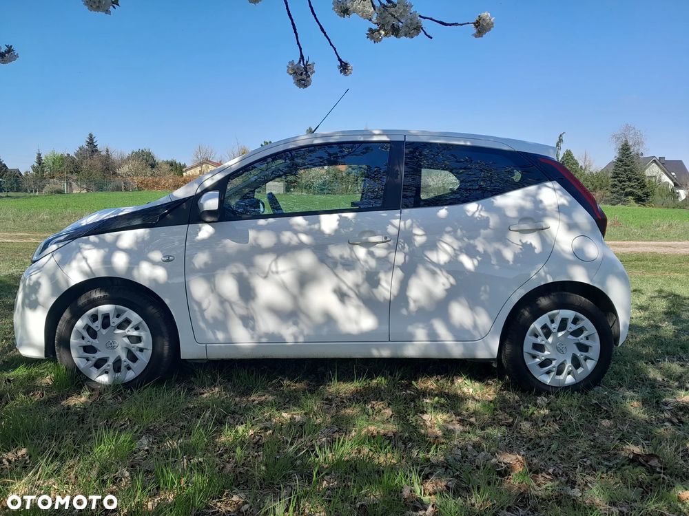 Toyota Aygo x-play - 11