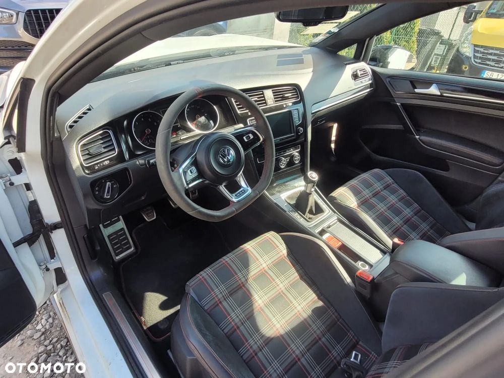 Volkswagen Golf 2.0 TSI BMT GTI - 20