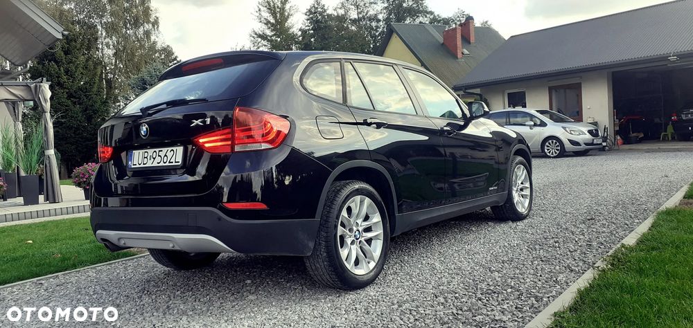 BMW X1 sDrive18d - 12