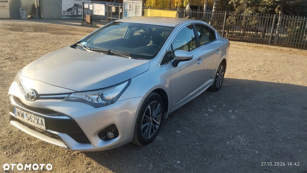 Toyota Avensis 2015 photo 4