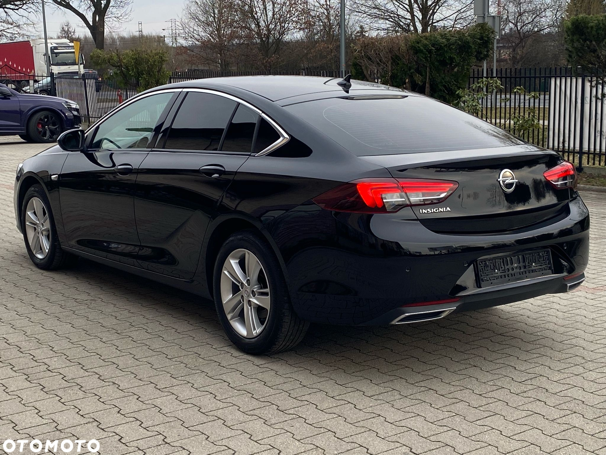 Opel Insignia 2.0 CDTI Elegance S&S - 4