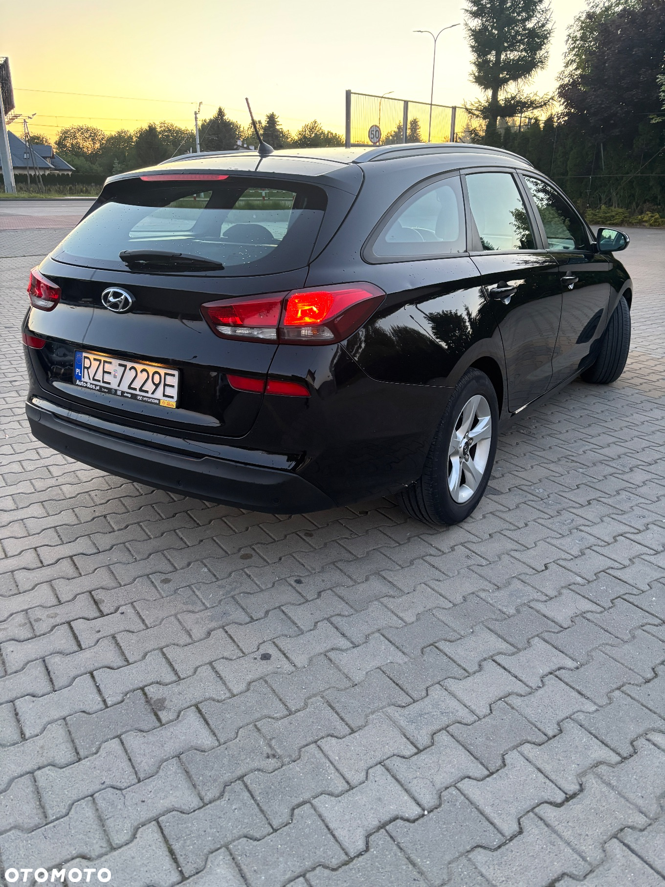 Hyundai i30 1.6 CRDi Comfort DCT - 4