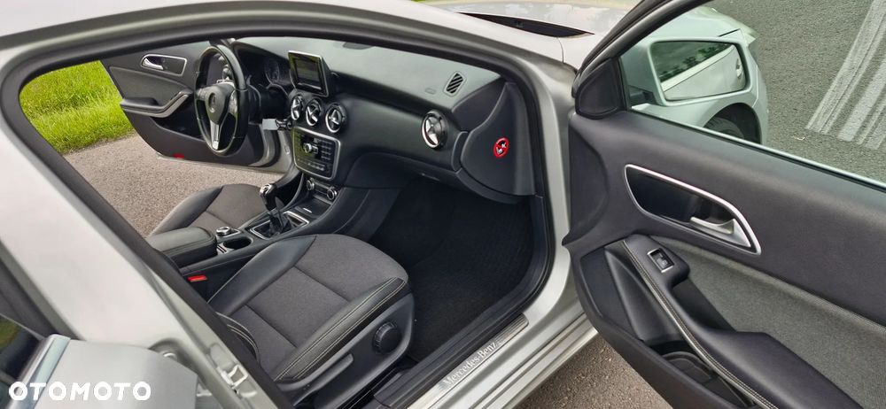 Mercedes-Benz Klasa A 180 (BlueEFFICIENCY) Style - 17