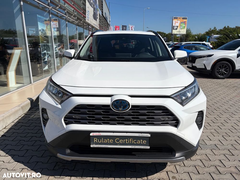 Toyota RAV4 - 8