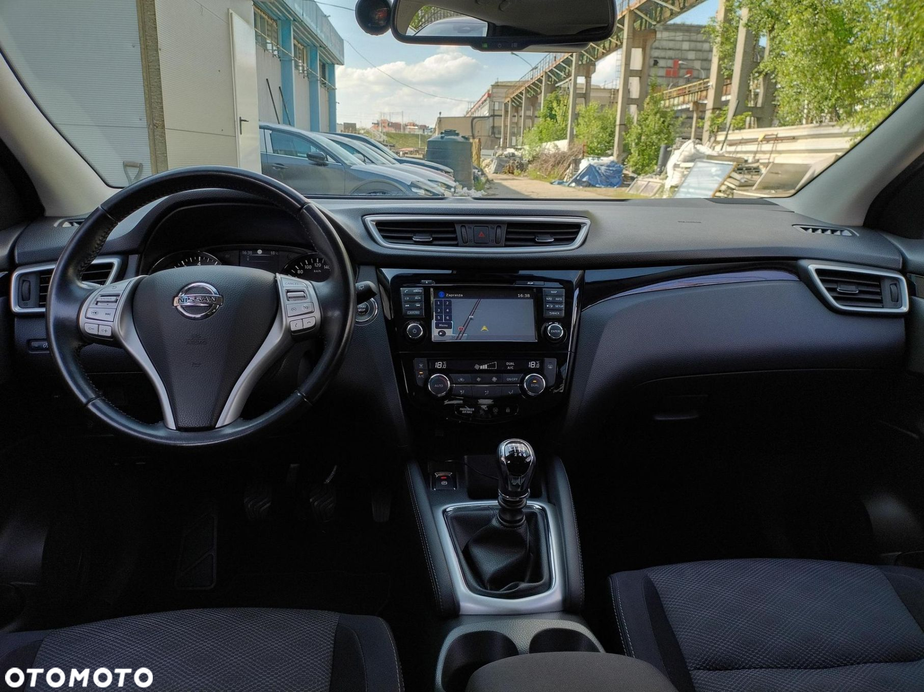 Nissan Qashqai 1.2 DIG-T N-Connecta - 10
