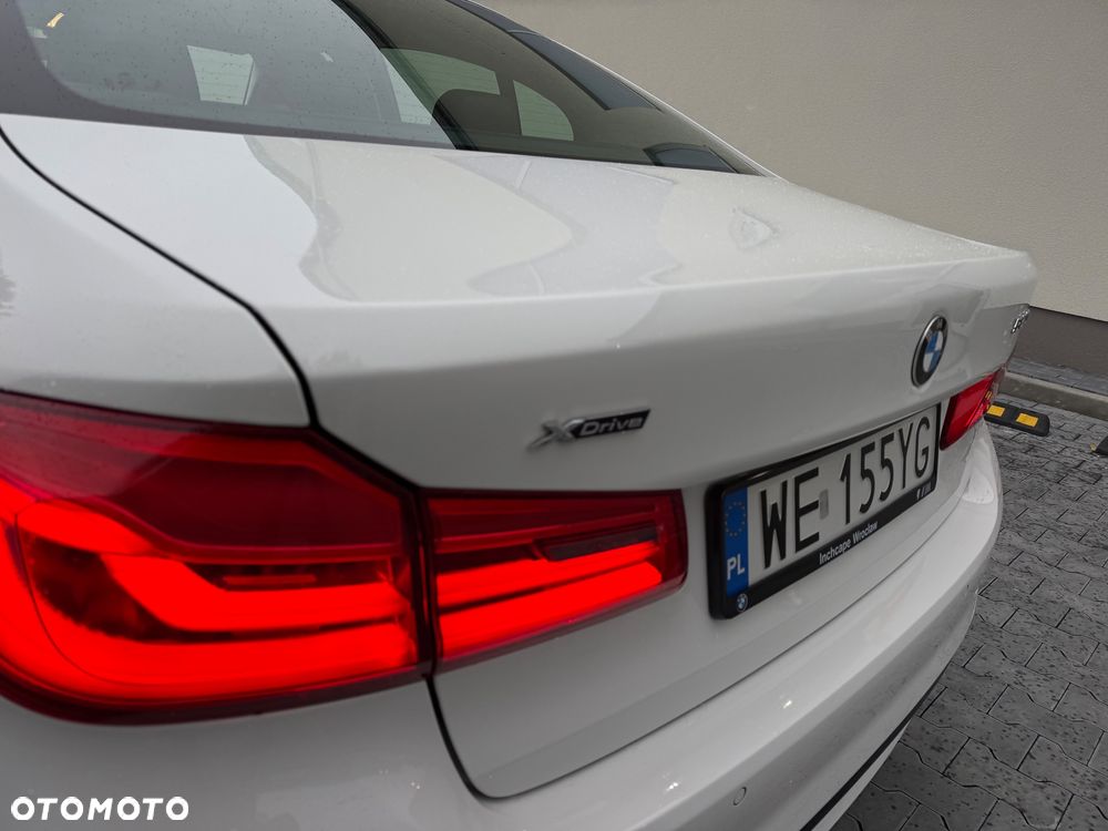 BMW Seria 5 530e iPerformance xDrive Sport Line sport - 7