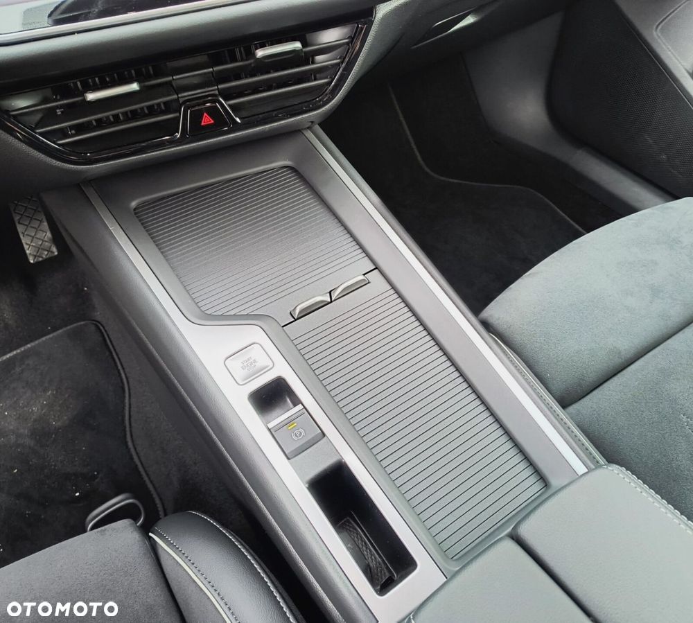 Volkswagen Passat - 23